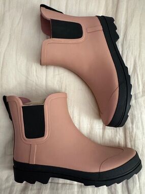 J.Crew Women's Pink Chelsea Ankle Rain Boots with Black Sole